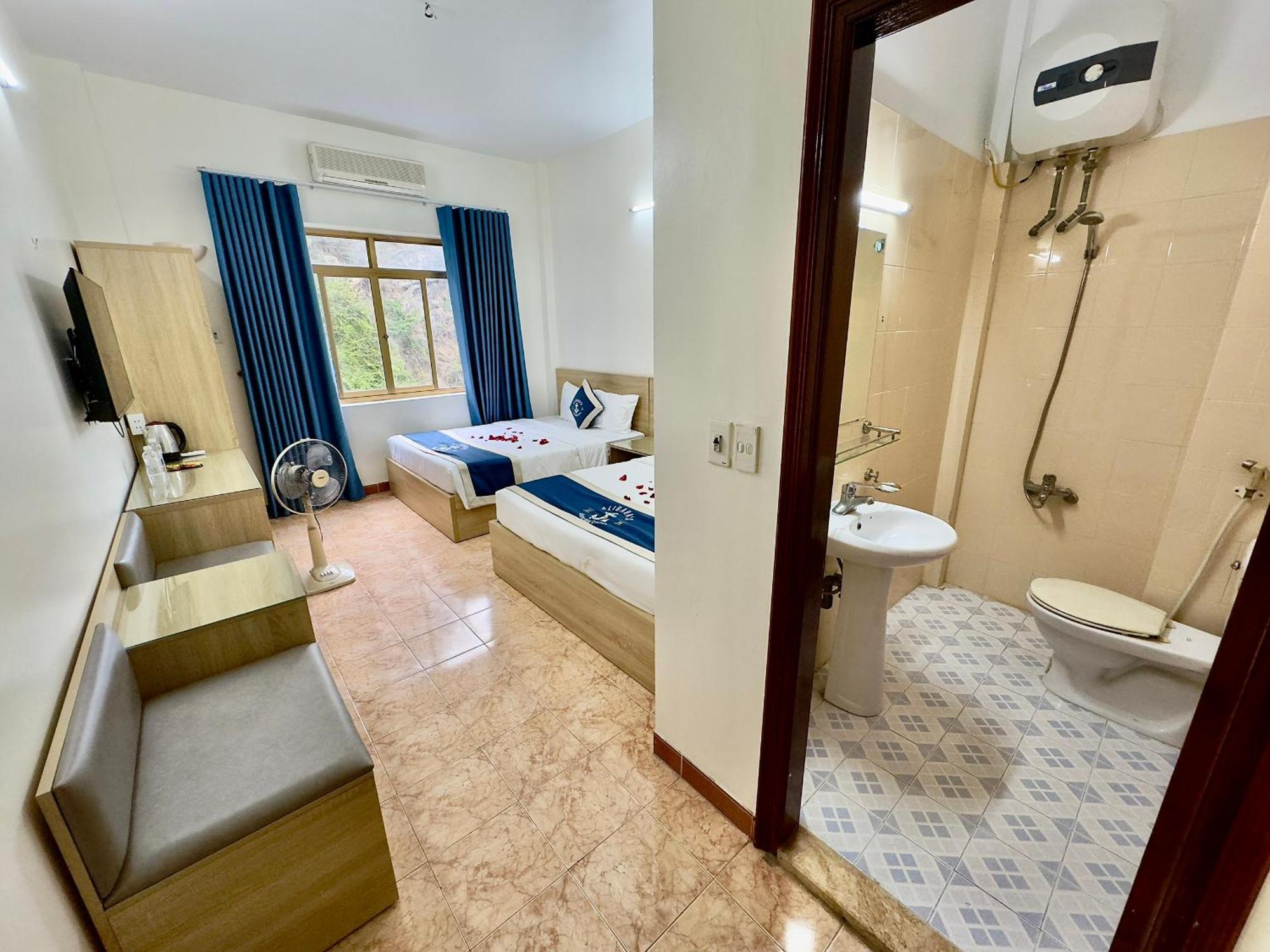 Cat Ba Plaza Hotel Dong Khe Sau Extérieur photo