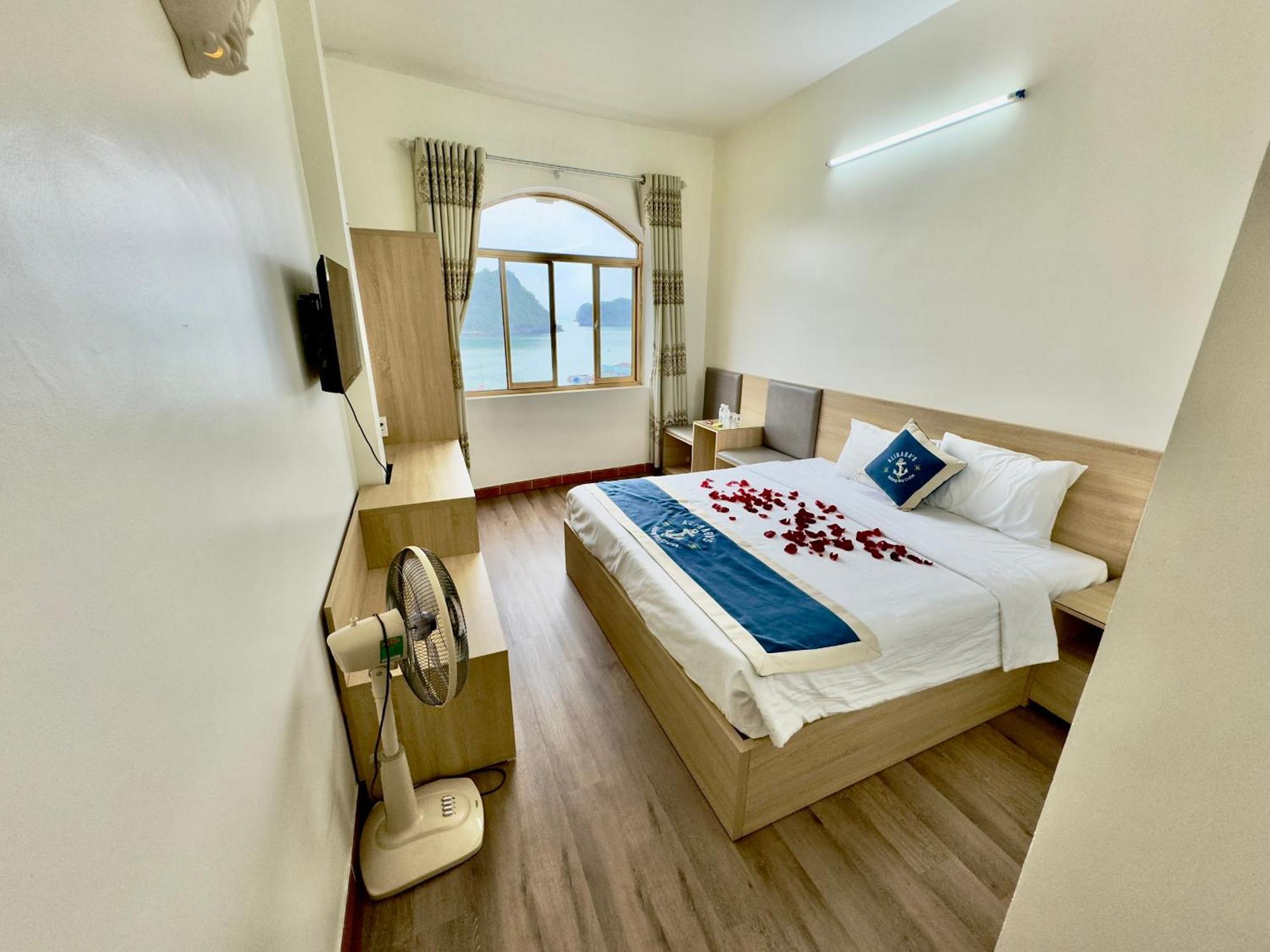 Cat Ba Plaza Hotel Dong Khe Sau Extérieur photo