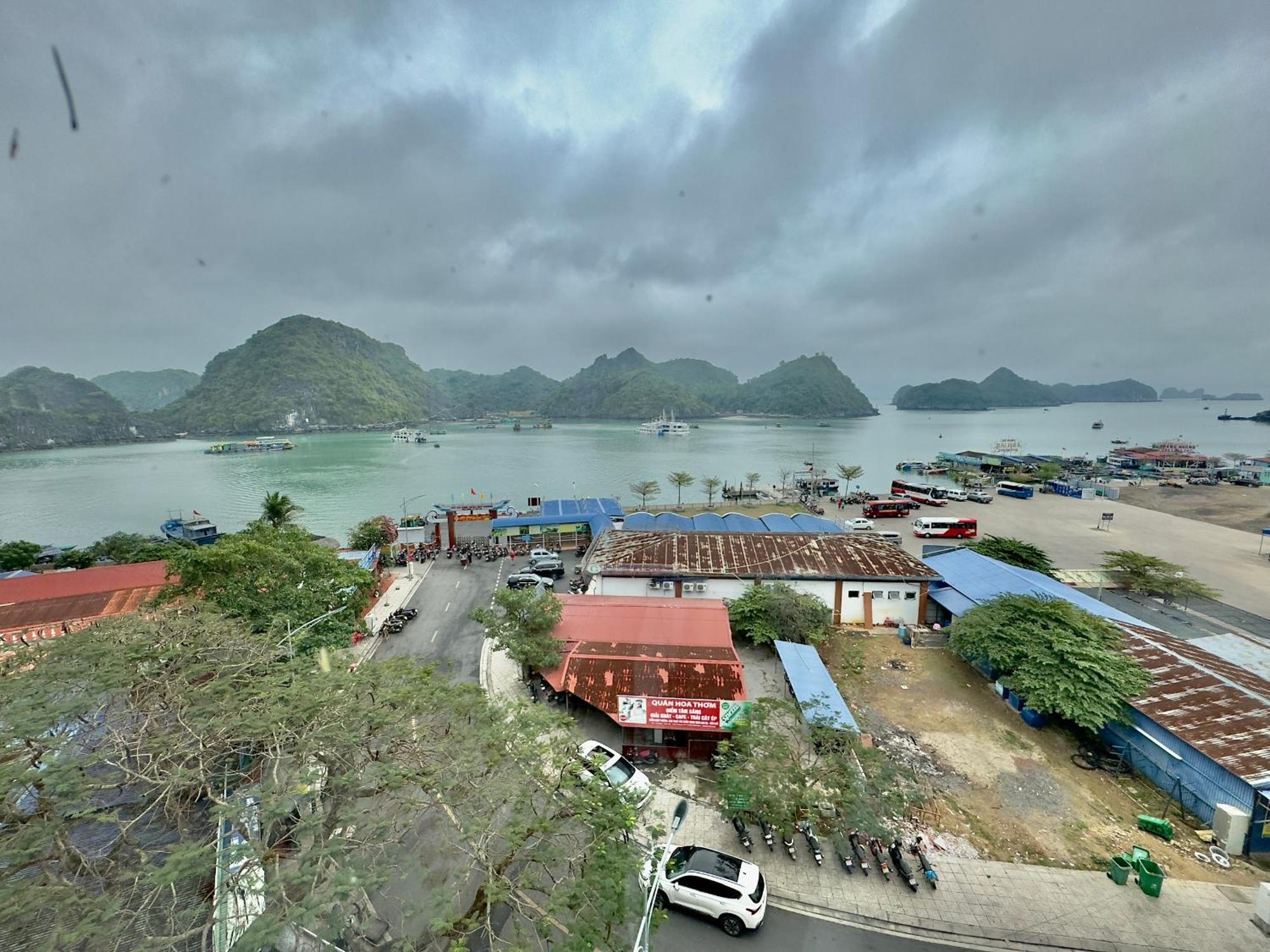 Cat Ba Plaza Hotel Dong Khe Sau Extérieur photo