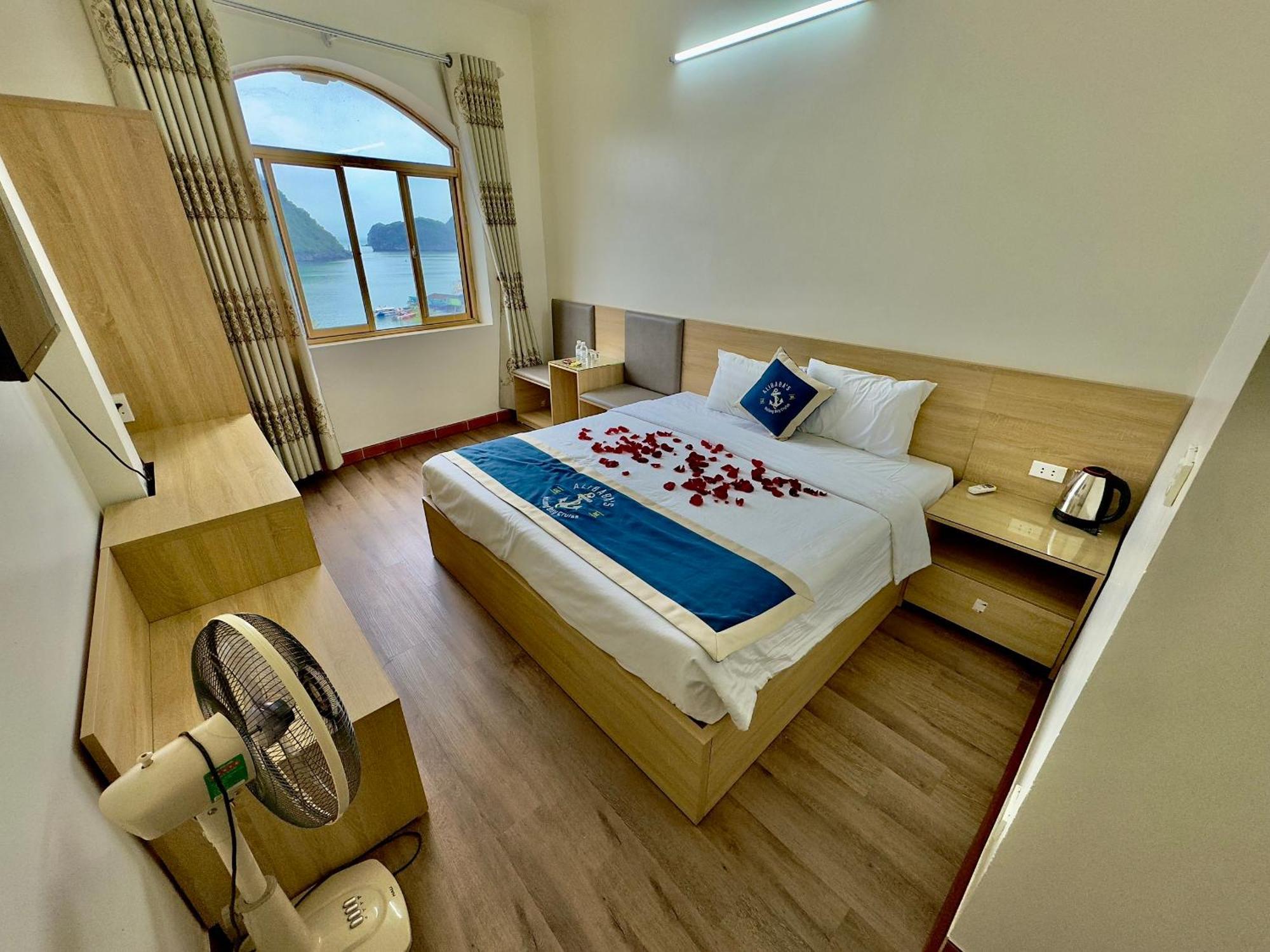 Cat Ba Plaza Hotel Dong Khe Sau Extérieur photo