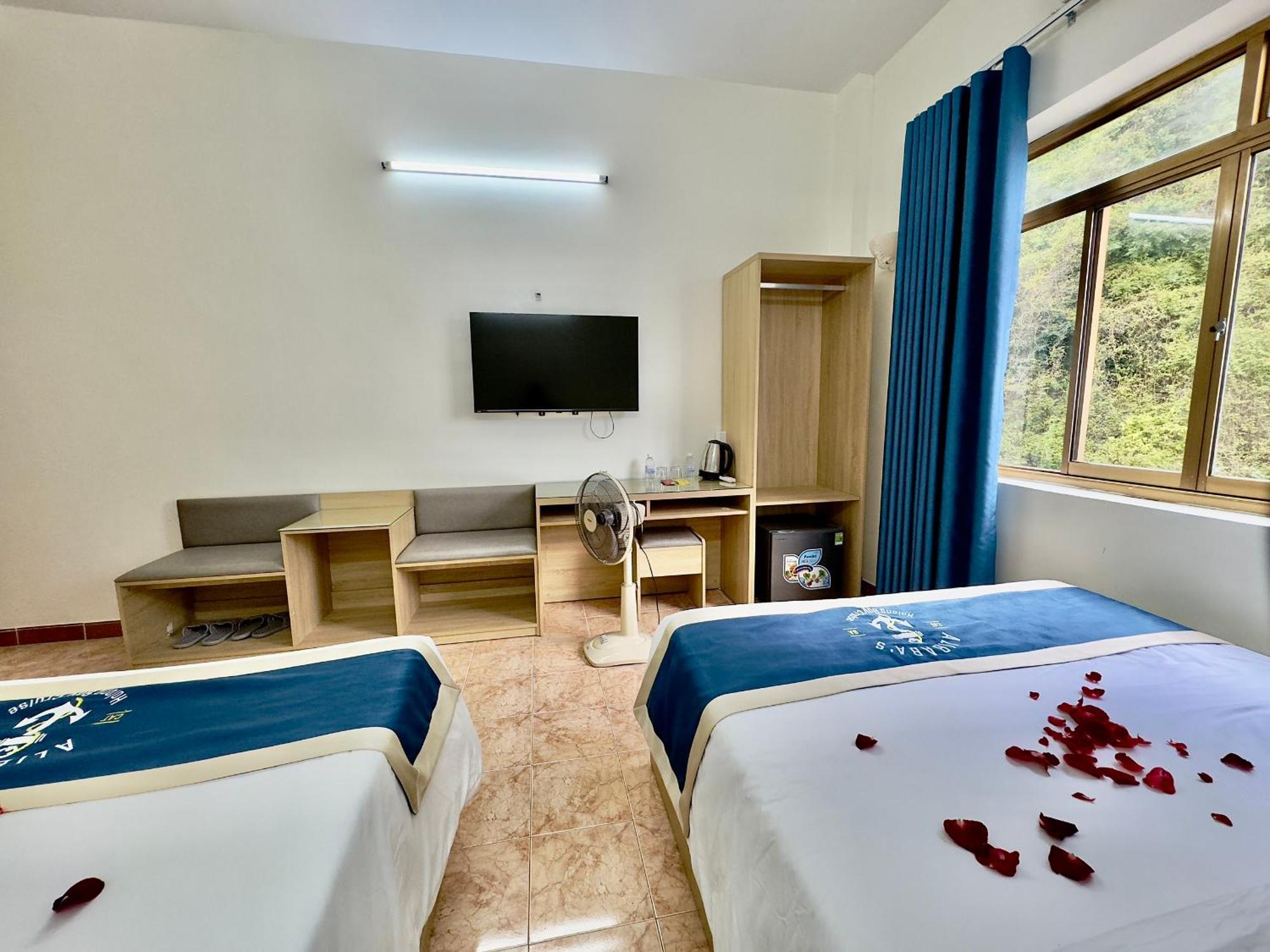 Cat Ba Plaza Hotel Dong Khe Sau Extérieur photo