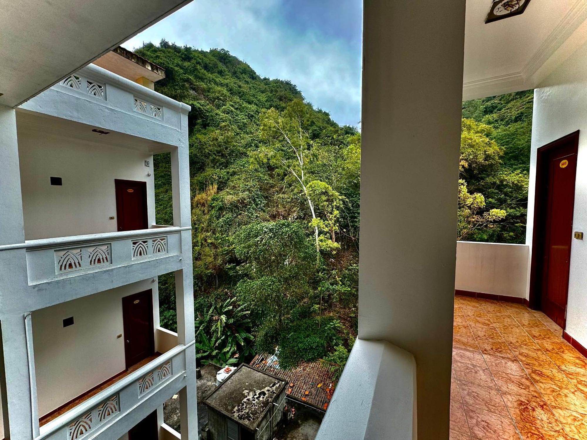 Cat Ba Plaza Hotel Dong Khe Sau Extérieur photo